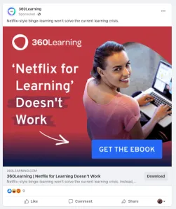 Meta Anzeige, die eine junge Frau zeigt, die an ihrem Laptop arbeitet